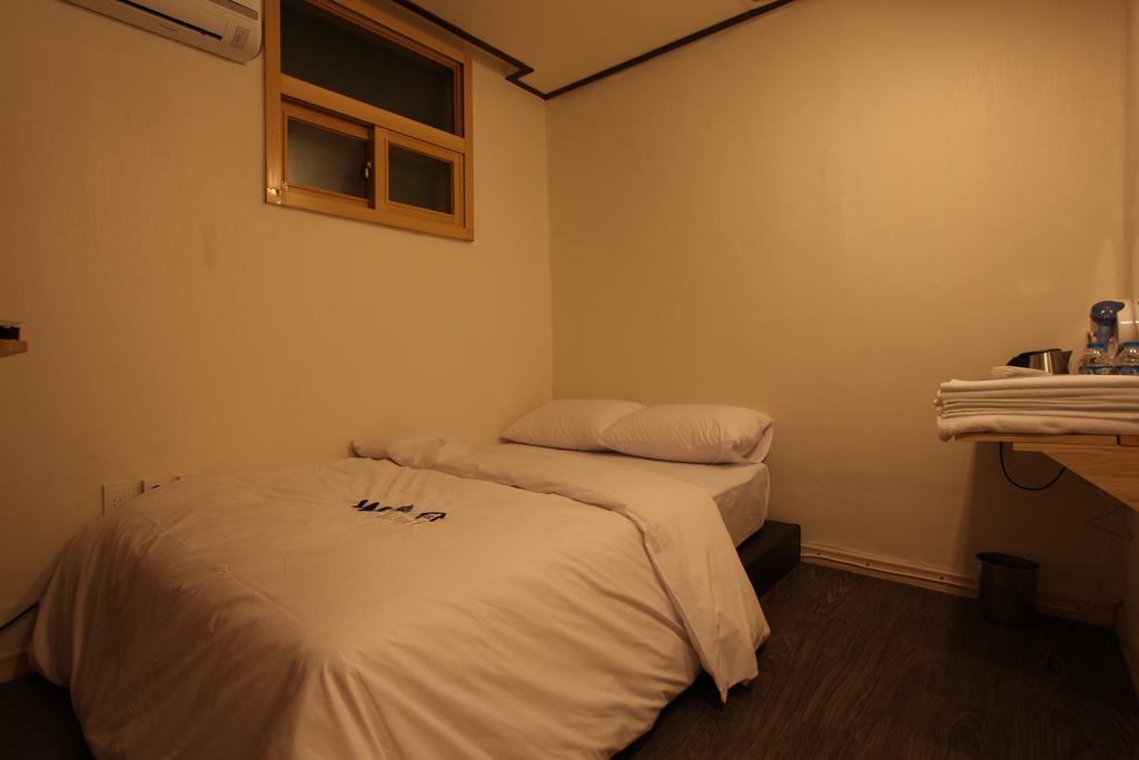 W Mini Hotel Dongdaemoon โซล ภายนอก รูปภาพ