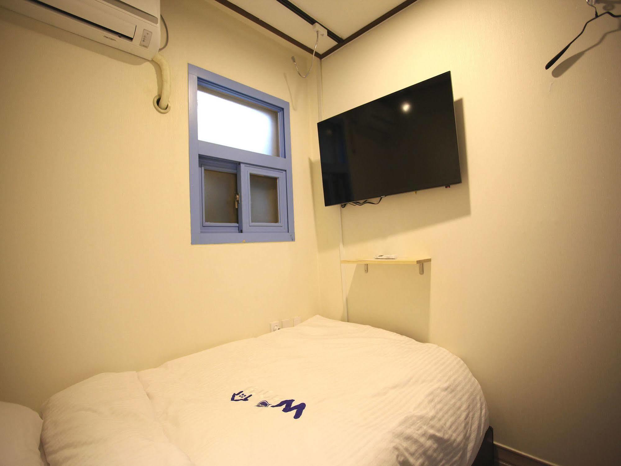 W Mini Hotel Dongdaemoon โซล ภายนอก รูปภาพ